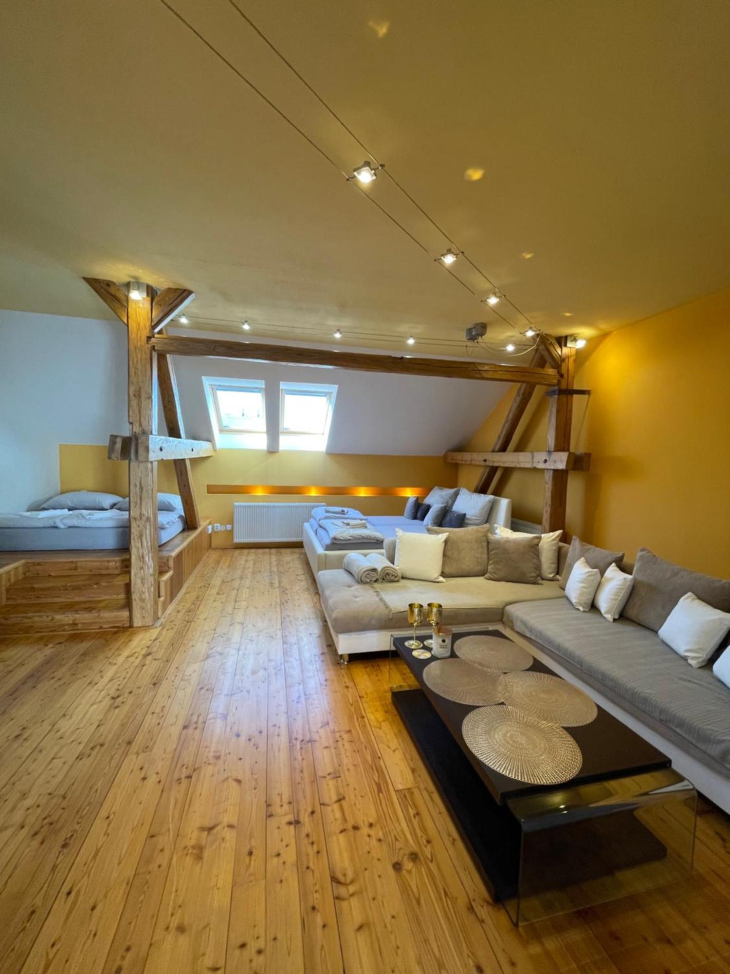 Apartman U Domu Olomouc Esterno foto